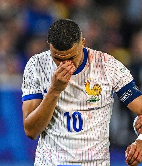 还欠5540万!队报:巴黎已向欧足联解释姆巴佩欠薪 还欠5540万!队报:巴黎已向欧足联解释姆巴佩欠薪